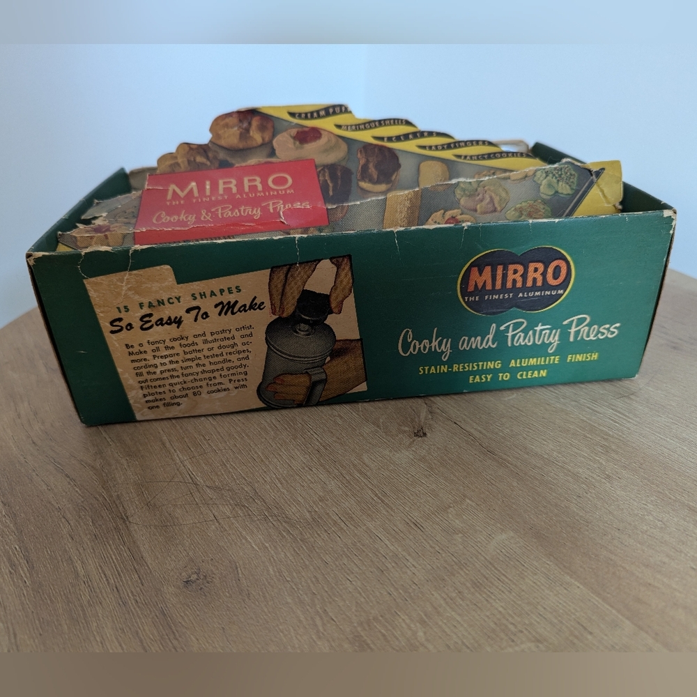 Mirro Vintage Cooky & Pastry Press Set in Original Box